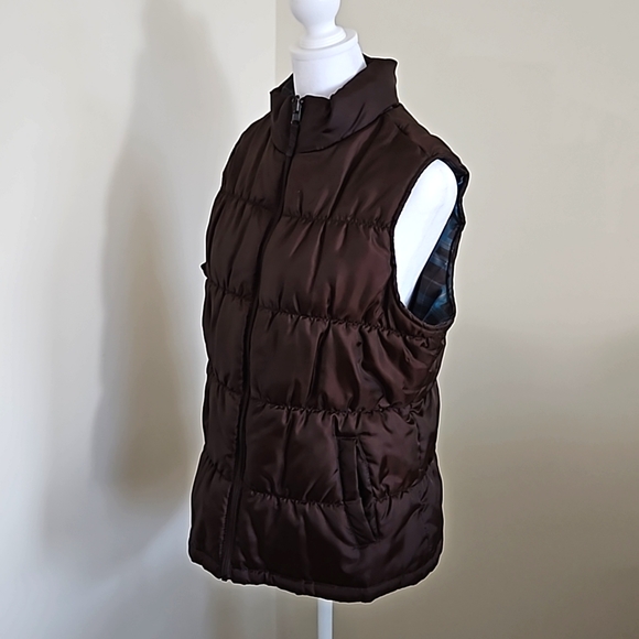 Reversible puffer vest - Picture 7 of 8